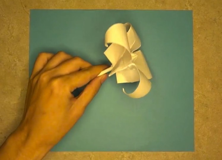 How to make a Blossom: Mr.Origami, Lesson 4