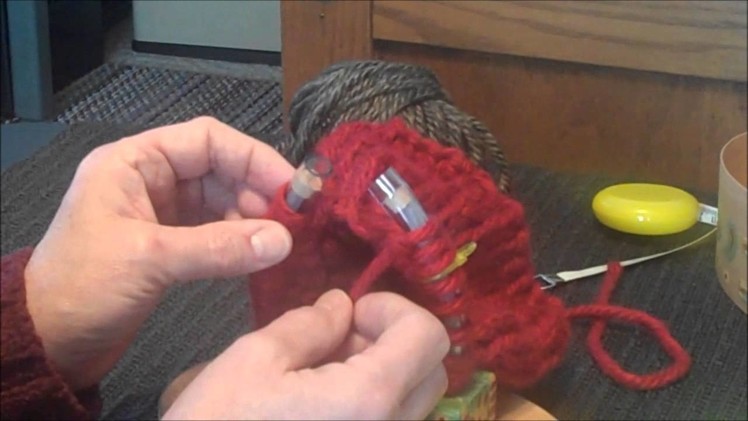 Lesson Sixteen - Shaped Crown Hat Using Knitting Hoop.Circular Knitting Tool