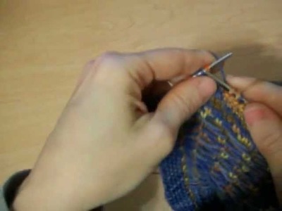 Tapestry knitting holding colors in either hand