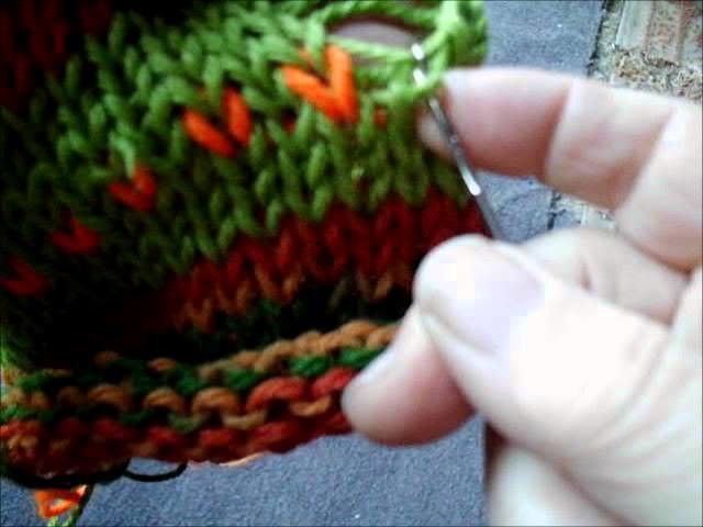 Fixing a column of stitches that tucked accidentally failed to knit off