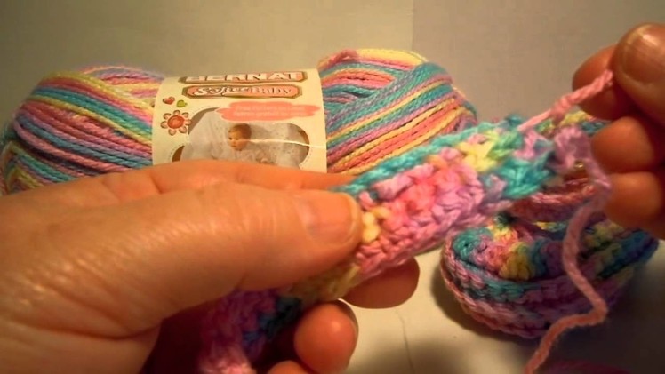 Bernat Crochet Baby Booties - Weaving in Ends on Strap