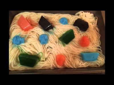 Dye Yarn with Kool-aid Ice Cubes