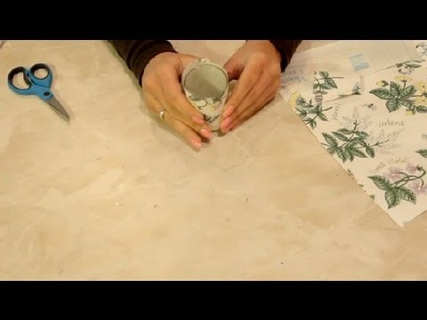 How to Craft With Wallpaper Scraps : Craft Projects