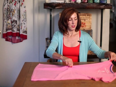How to Fold a T-Shirt the Chinese Way : DIY Crafts