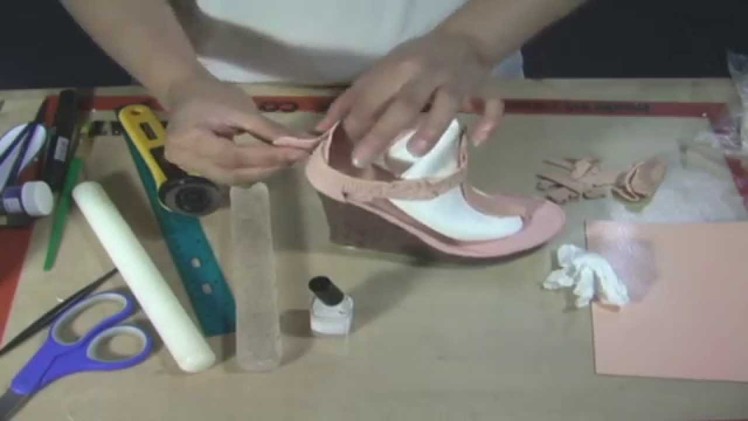 Making a Wedge Heel Shoe in Gumpaste by Petal Crafts