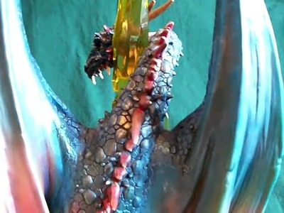 20Hx12Wx8D"De Capoli Collection Dragon Statue (wow warcraft war craft).MOV