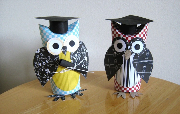 Make a graduation owl gift card, with a toilet paper tube