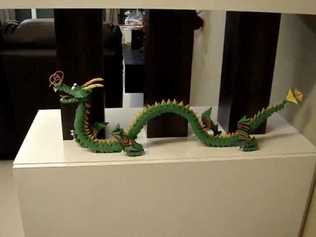 3D Modular Origami Chinese Dragon, simply made from small colour paper triangle