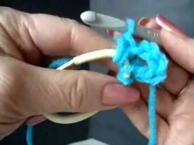 How to Crochet a Beginner Hair Scrunchie