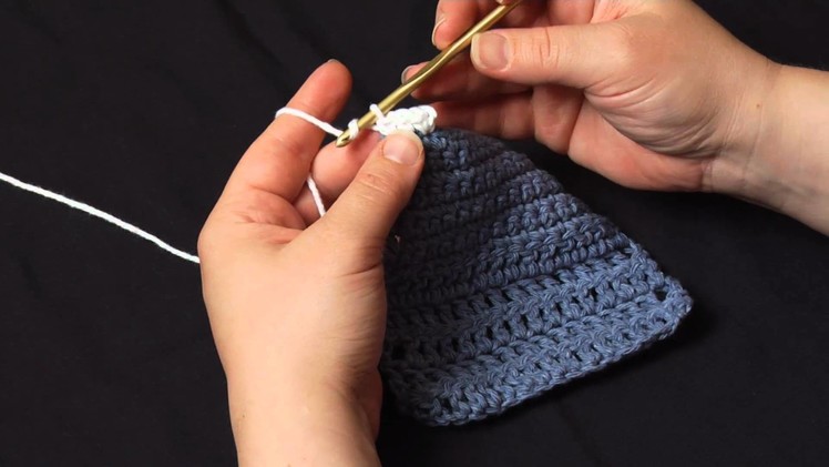How to Crochet: Working into the Edge