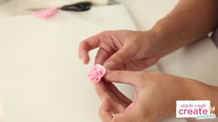 How to make a fondant ribbon rose | Cake Craft Made Easy