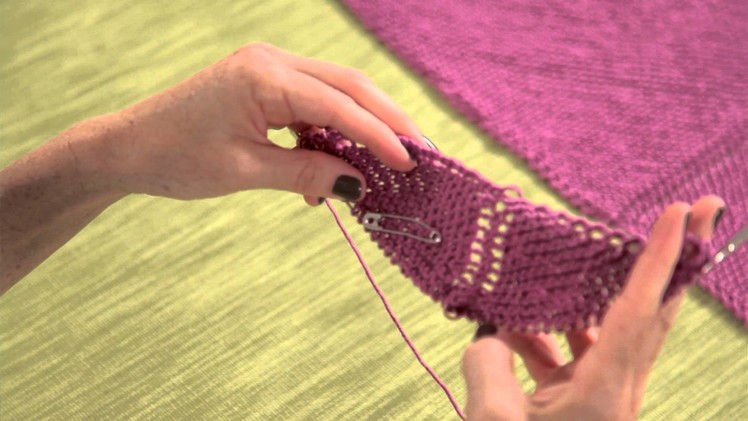 Learn How to Make a Triangle Scarf with Vickie Howell
