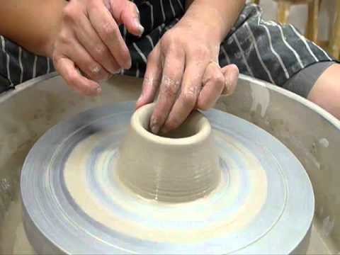 Wheel throwing for beginners 3.4 - Clay Craft Malaysia