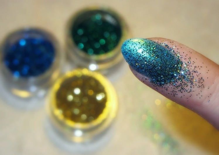 DIY Mermaid Glitter Nails by Cira Las Vegas (german)