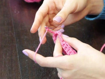 How to Crochet Garters : Crochet Stitches & Techniques