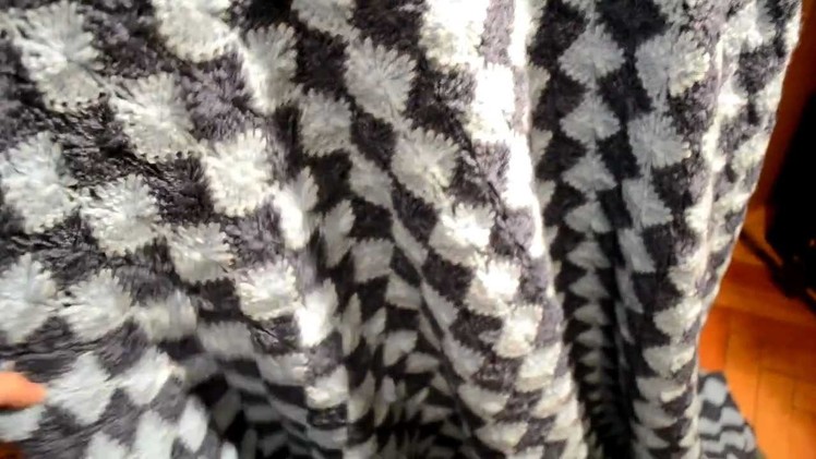 Catherine Wheel stitch crocheted blanket