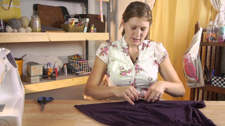 How to Shorten the Length of a Shirt Without Sewing : Shirt Crafts