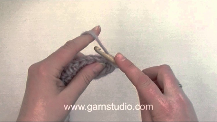 DROPS Crochet Tutorial: How to crochet an ear to an Easter bunny