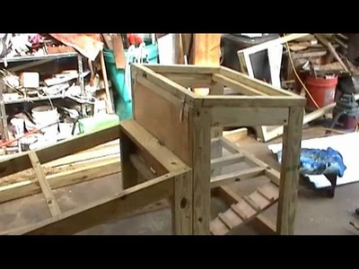 Small Chicken Tractor EASY DIY Build