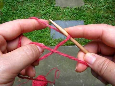 2009 0819 lighter circular cast-on two similar ways (knitting)