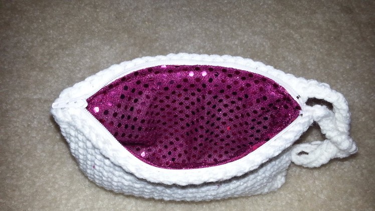How to add a Zipper and Liner to Crochet Handbag Purse  #TUTORIAL DIY bag lining