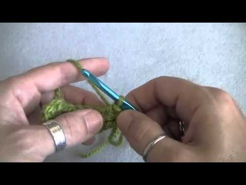 How to Crochet a Veined Leaf