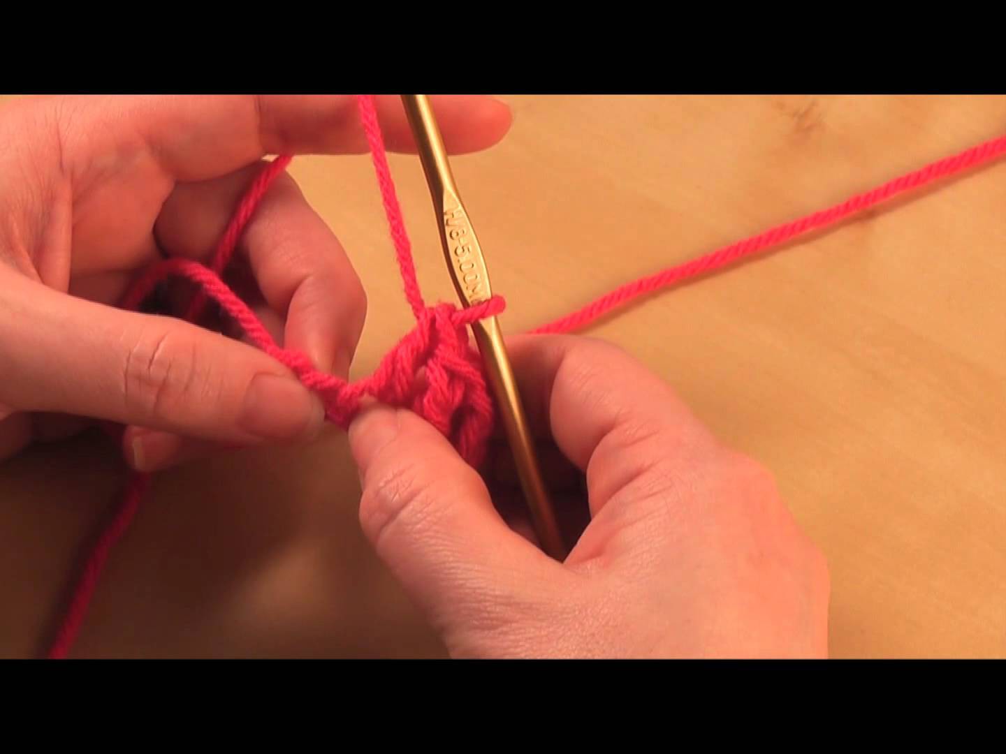 How to: Double Crochet (dc)
