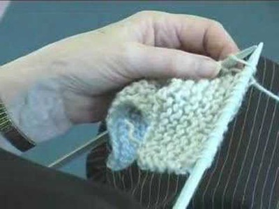 Learn Knit Stitch with Elsie