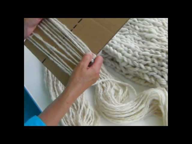 Mega Knitting - Adding a Fringe