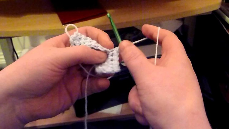 Crochet with yarn in the Right hand