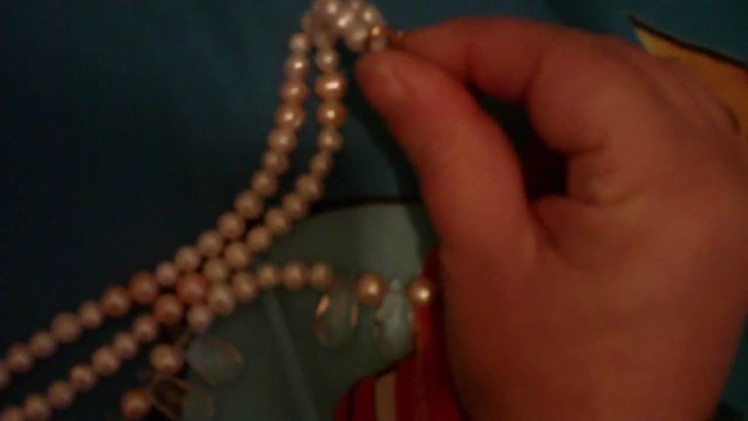 How to make a pearl choker necklace
