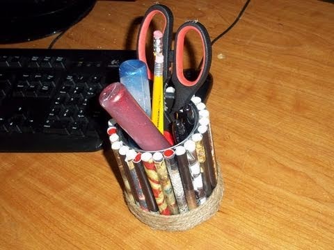 How to make a recycled magazine pencil holder - EP