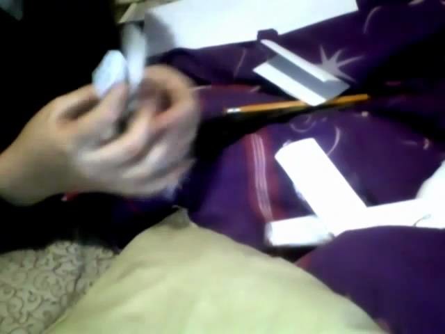 How to make origami paper dolls