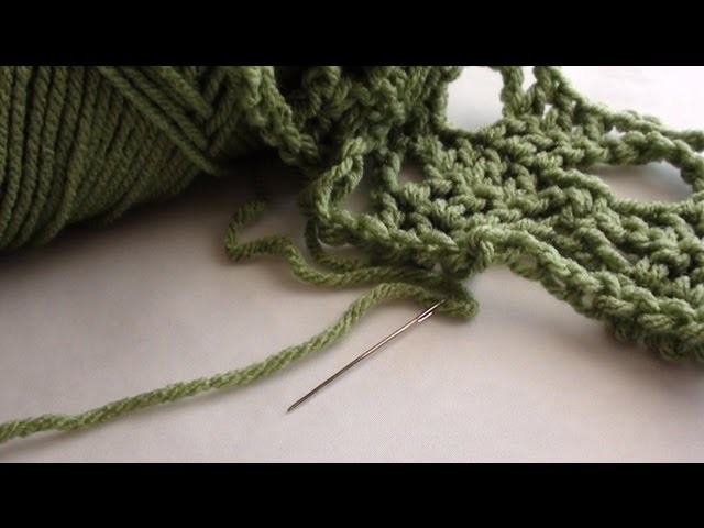 Threading Trouble Yarn through Yarn Needle - Threading Yarn
