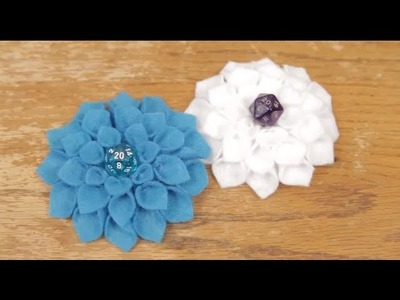 D20 Flower Hairclips! SWORDS & STITCHES [DIY]