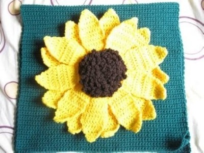 Large Sunflower Pillow pt 4 - crochet tutorial