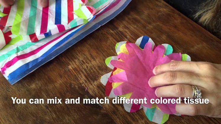 DIY Tutorial - Tissue Paper Flower to Decorate a Pen