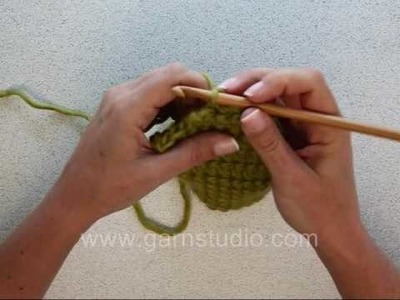 DROPS Crochet Tutorial: How to crochet a sock heel