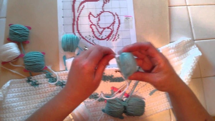 Single crochet intarsia graphghan work