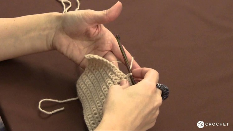 How to Hold a Crochet Hook & Yarn