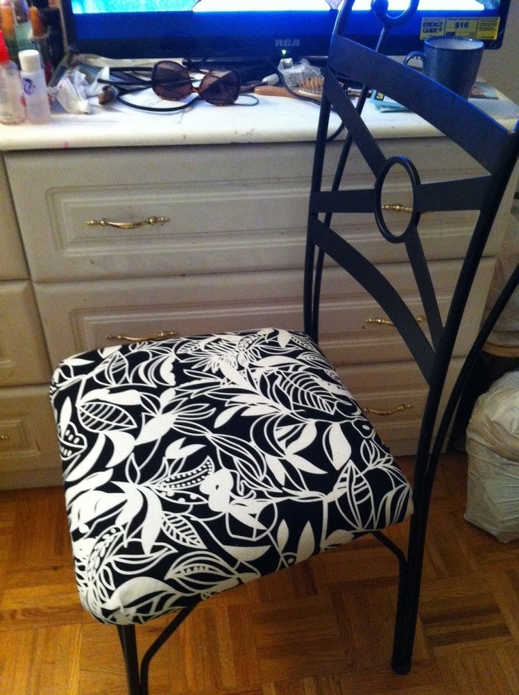DIY RE-UPHOLSTERING DINING CHAIRS