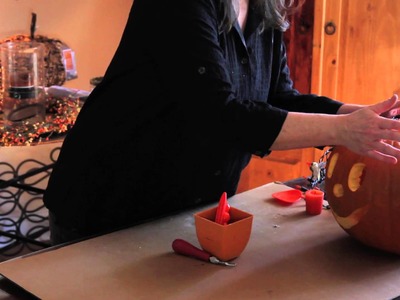 How to Carve Pumpkins for Team Building : Pumpkin Carving & Crafts