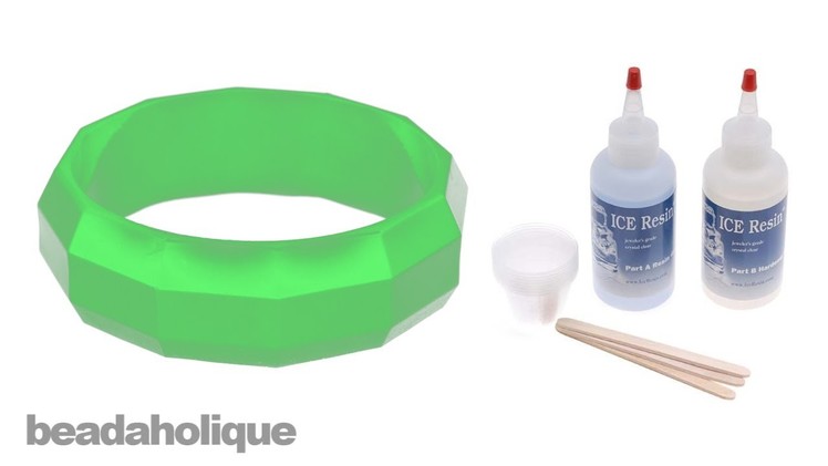 How to Make a Resin Bangle Bracelet Using a Block Mold