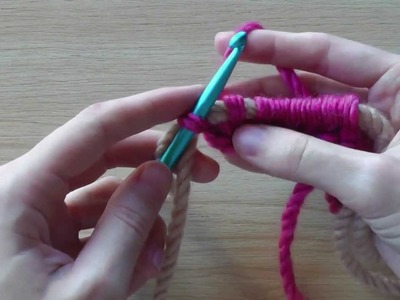 Knooking crossed knit stitch for left handed