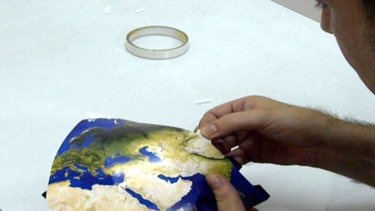 Papercraft Planet Model - Taping