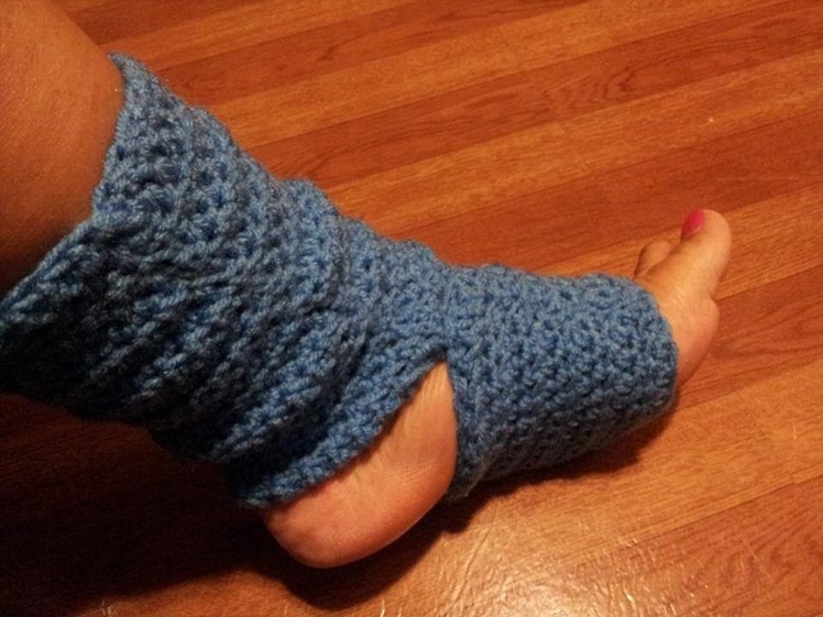 Crochet Tutorial - Easy Crochet Yoga Socks