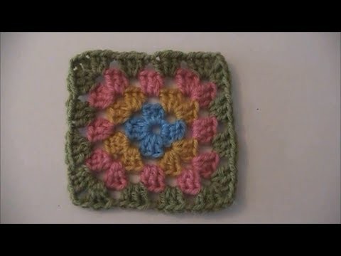 How to Crochet a Traditional Granny Square