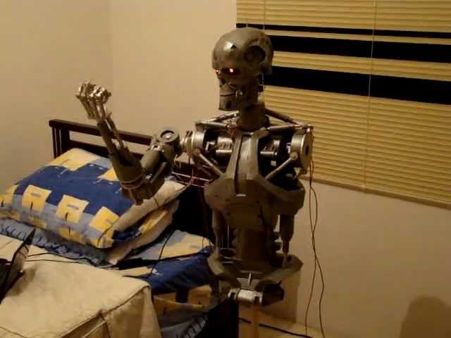 Terminator robot animatronic modeloT-800 parte 1
