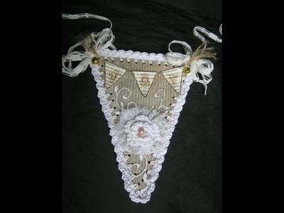 Tutorial scalop crochet border on top of a tag or banner pandent