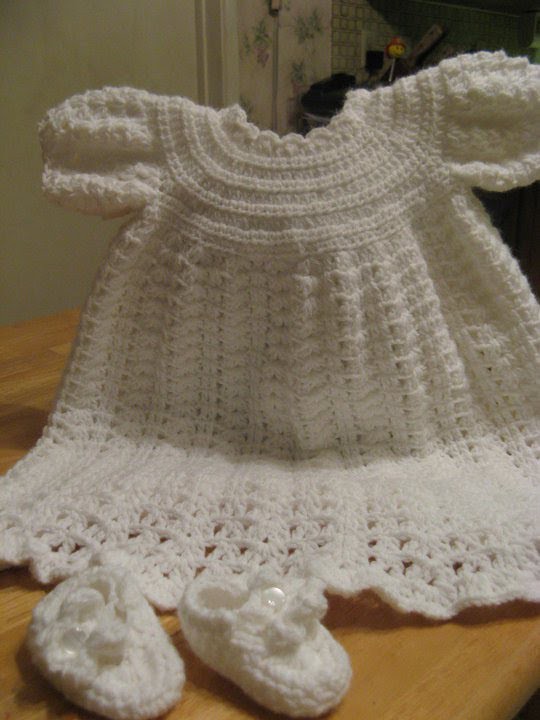 Crochet Christening Gown - video 3